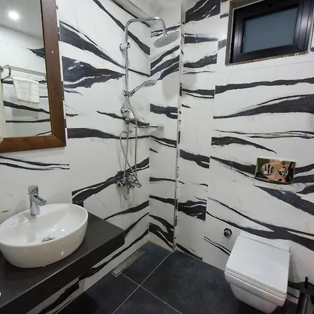 Hotel Lidya